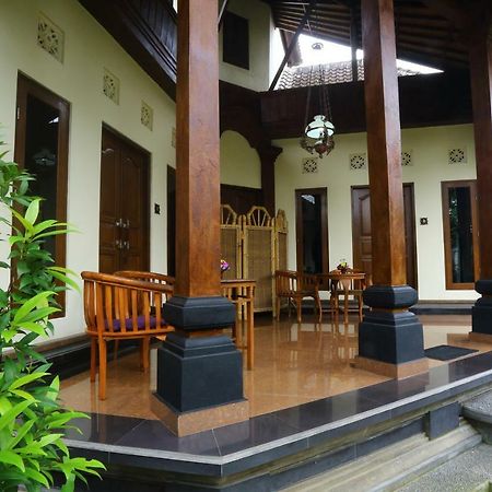 Loka Sari Guest House And Spa Ubud Exteriör bild
